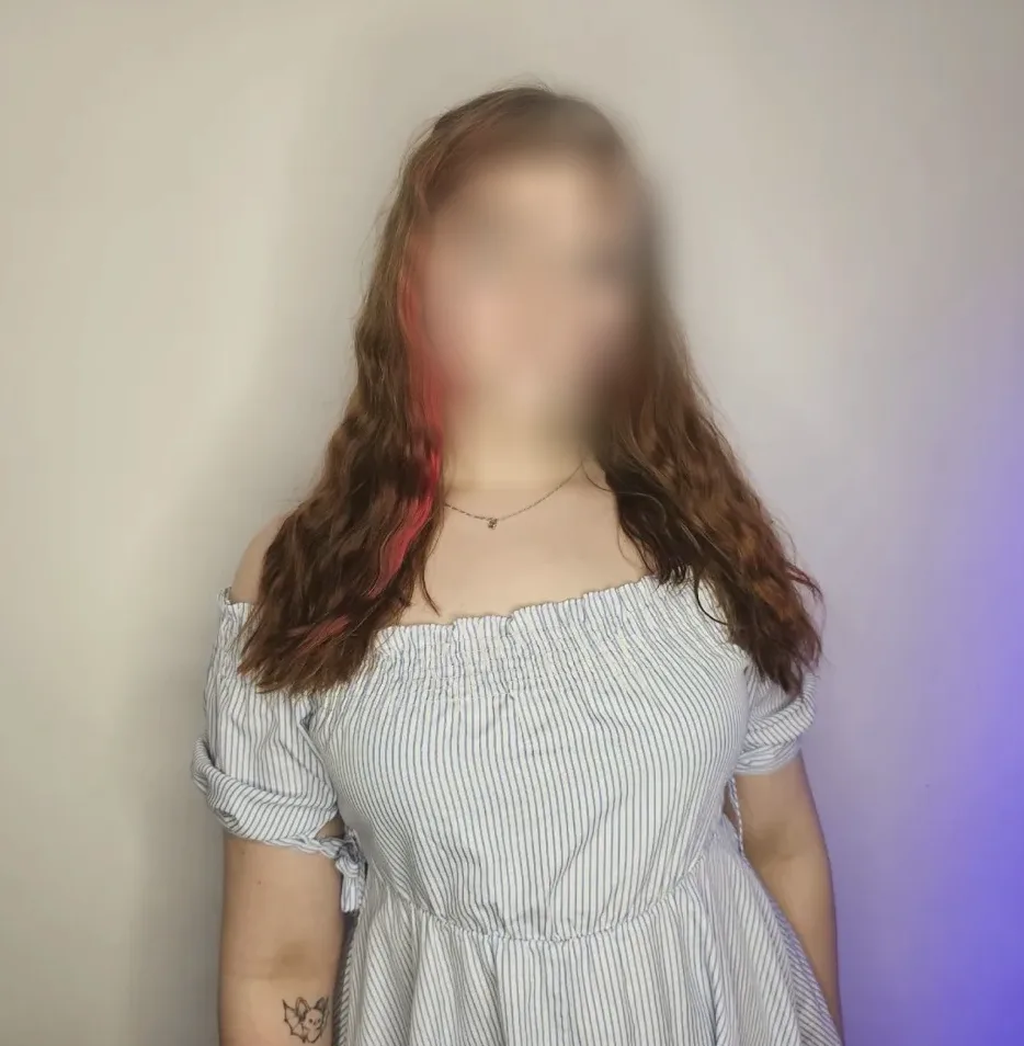 Cara, 21