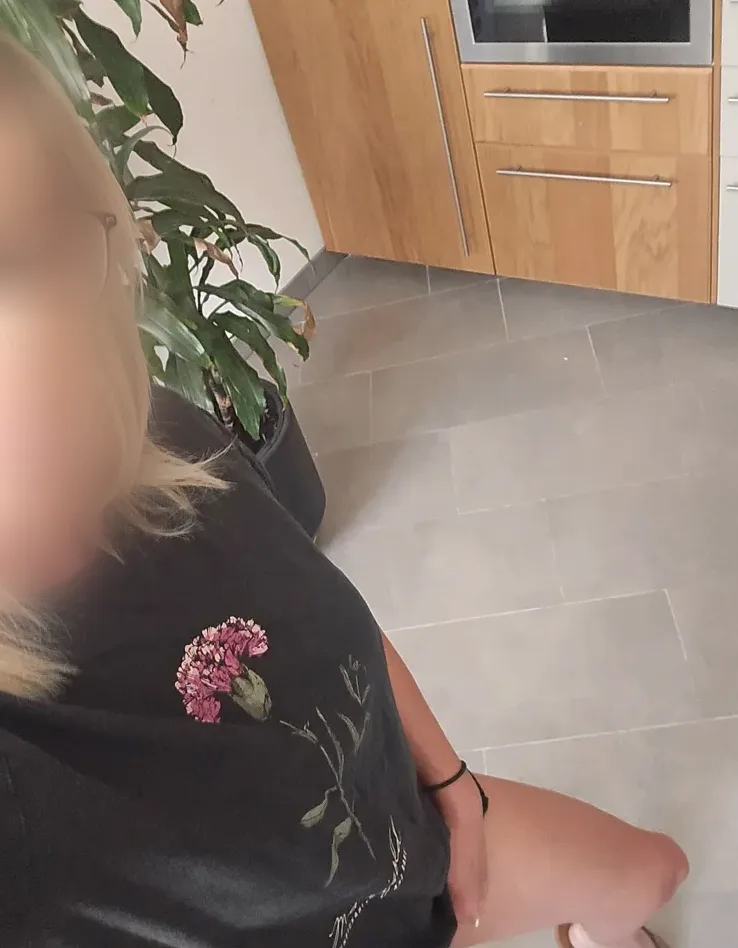 Jasmin, 36