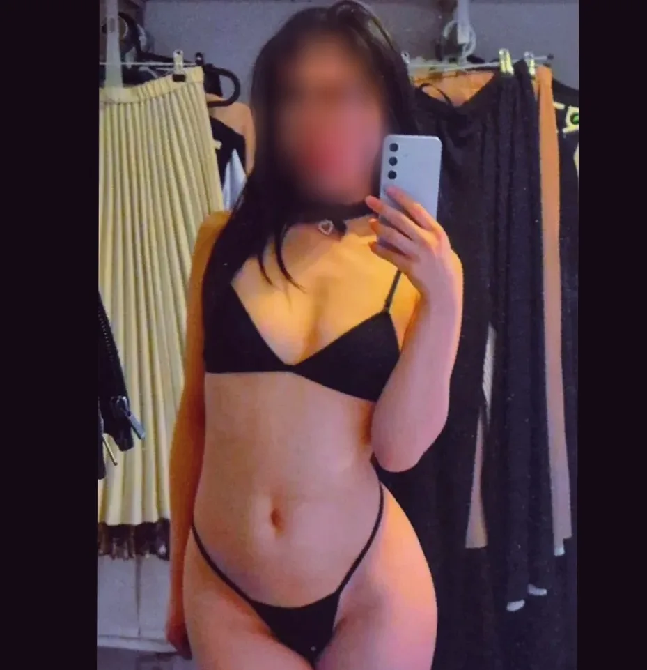 Jasmin, 20