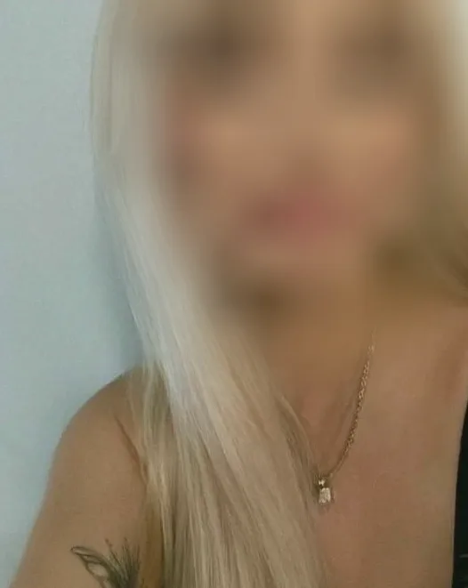 Jasmin, 33